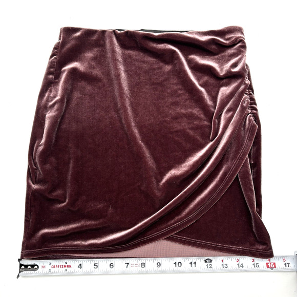 2019 EXPRESS Mauve Velvet Ruched Hip Elastic Waist Pull On Mini Skirt XS 26x15" - Picture 7 of 10